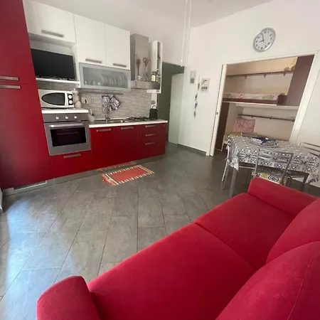 Apartamento Relax A Trenta Metri Dal Mare
